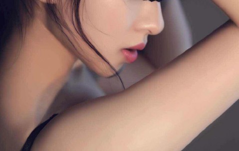 怀孕初期大便干有血怎么回事啊（怀孕初期大便干正常吗）