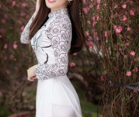 怀孕初期一躺着头就疼怎么回事（怀孕初期躺下来就头晕恶心）